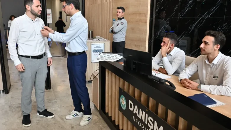 Başkan Zeyrek: Şiddetin değil minnetin konuşulduğu Türkiye istiyoruz