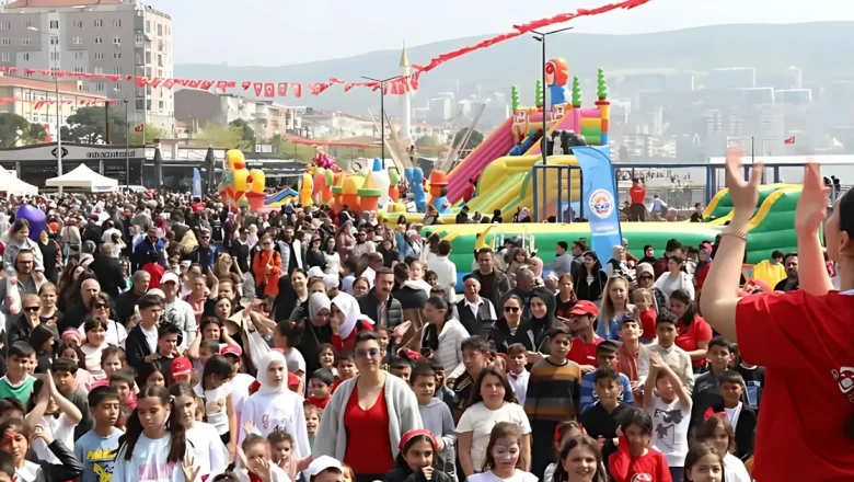 Bursa Gemlik’te çocuklar 23 Nisan’ı neşeyle kutladı
