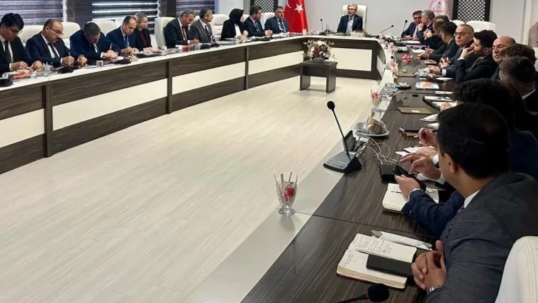 İstanbul depremleri sonrası MEB sahada