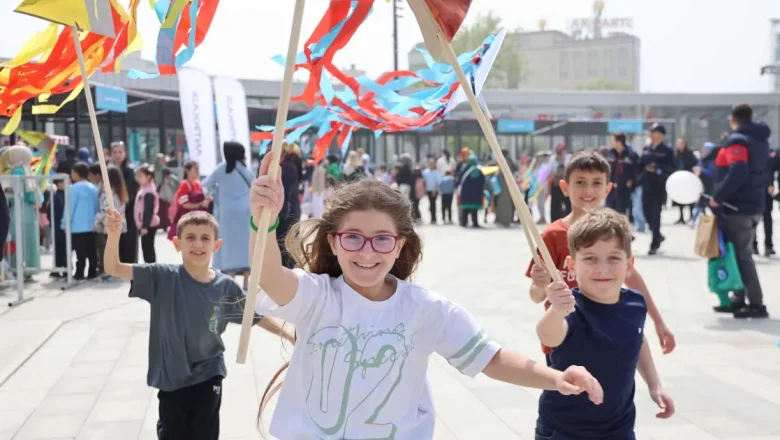 Kocaeli’de Milli İrade Meydanı her gün dolup taştı