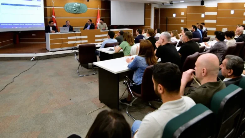 Bornova’da ‘Dijital Dönüşüm’ hız kazanıyor