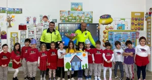 bursa-gemlikte-miniklere-trafik-bilinci-asilandi-hPn8xtFJ.webp