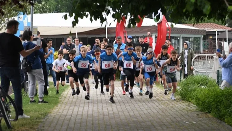 Bursa Osmangazi’de genç sporcuların duatlon heyecanı