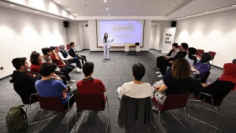 Denizli Büyükşehir ile gençler geleceğe koşuyor