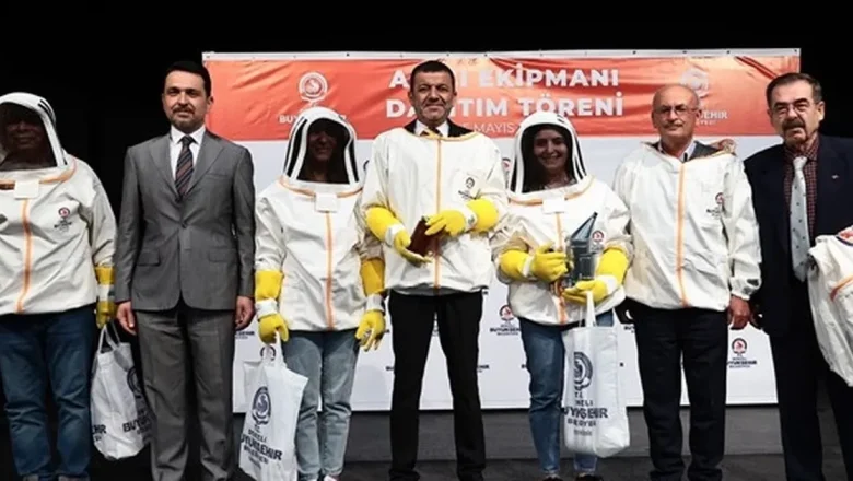 Denizli Büyükşehir’den arıcılığa altın dokunuş