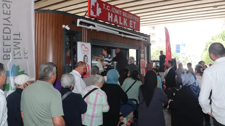 Halk Et mobil aracına Körfez’de yoğun ilgi