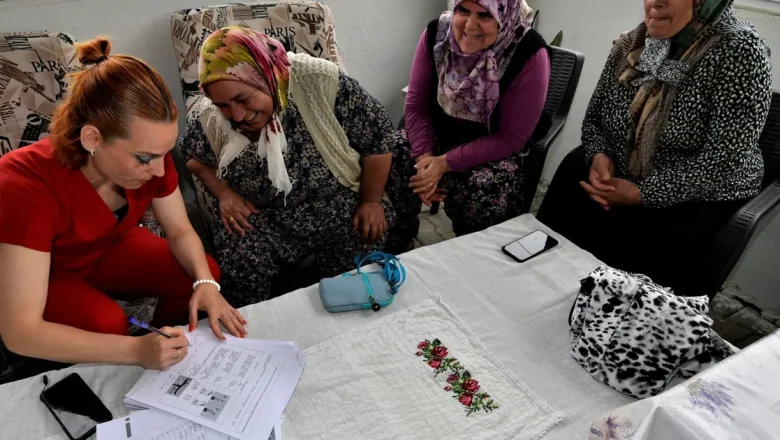 İzmir Bornova’da sağlık eğitimi köylerde