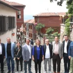 kapancada-soz-sanatin-sahne-sokaklarin-CF6Jd7FU.webp