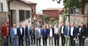 kapancada-soz-sanatin-sahne-sokaklarin-CF6Jd7FU.webp