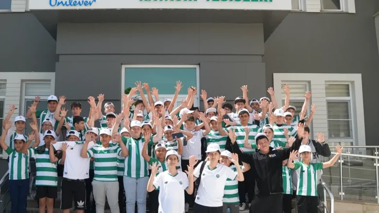 Karataylı çocuklar Konyaspor antrenmanını izledi