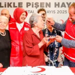 kizilaydan-anneler-gunune-ozel-kutlama-49Hy4cl3.webp