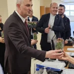 kocaelide-baskan-sezerden-hemsirelere-surpriz-kutlama-QpUKCYV4.webp