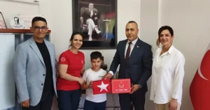 manisa-buyuksehir-sehit-suleyman-gurun-oglunun-ozel-gununu-unutmadi-Av7FHFw8.webp