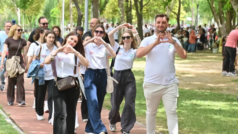 Manisa’da adım adım sağlıklı yürüyüş