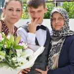 manisada-anneler-gununde-mutlu-eden-destek-YVxcvXiP.webp