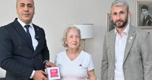 manisada-sehit-annelerine-anneler-gunu-ziyareti-kmeI1zLd.webp