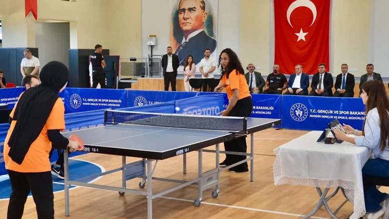 Mardin Midyat’ta masa tenisinde ödüller sahibini buldu