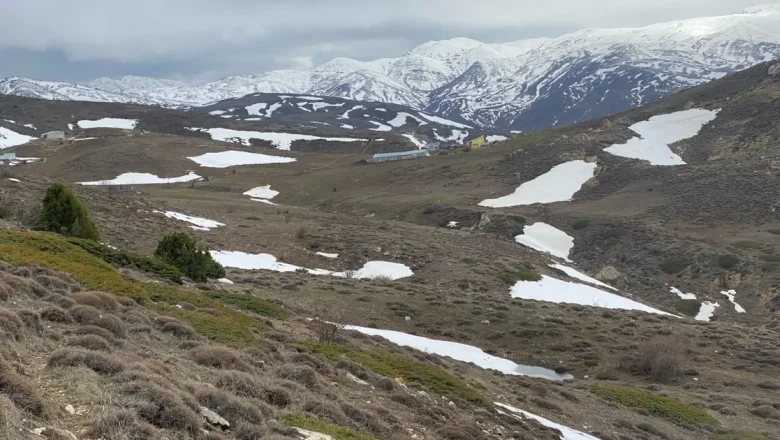 Sivas’ta Dipsizgöl’e ‘Tuz Ocağı’ hançeri!