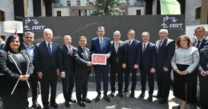 surdurulebilir-gelecege-bursadan-art-group-imzasi-zJBFxgY6.webp